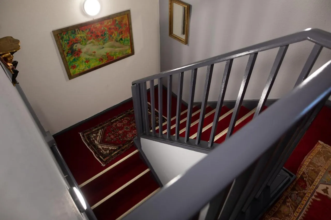 Elegant&Hu Hotell Wien 0*,